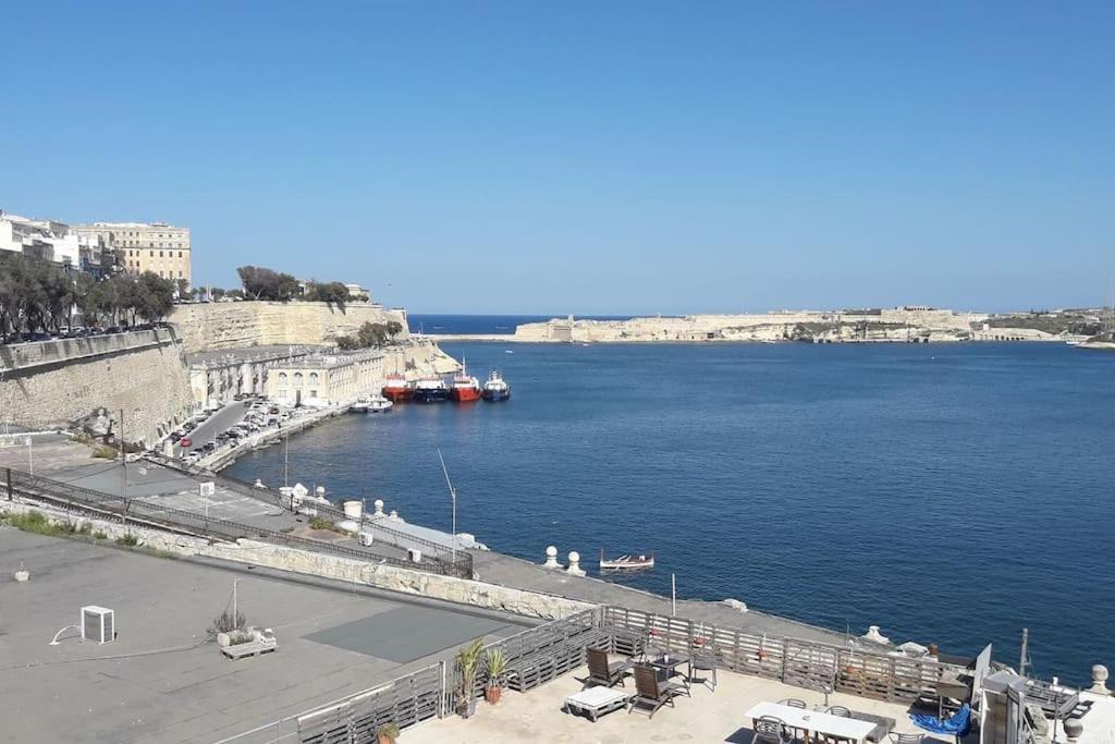 Valletta Apartment With Harbour Veiw Buitenkant foto