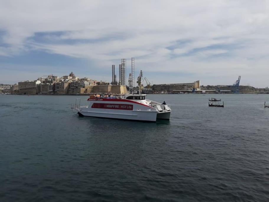 Valletta Apartment With Harbour Veiw Buitenkant foto