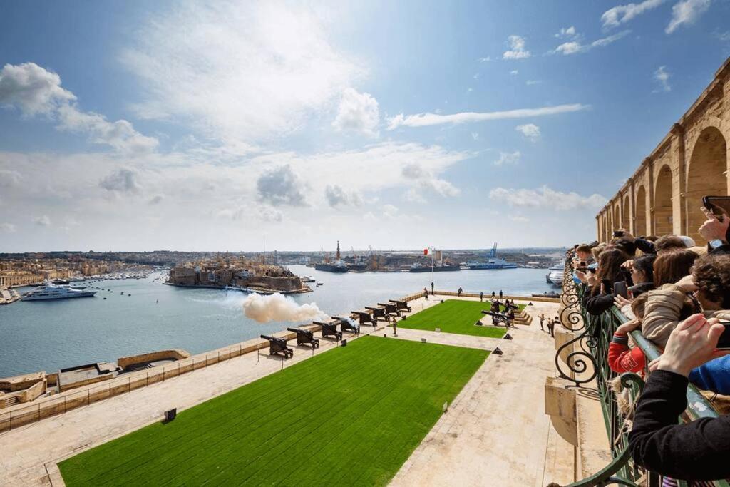 Valletta Apartment With Harbour Veiw Buitenkant foto